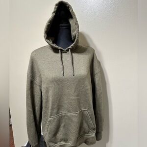 Regular green hoodie